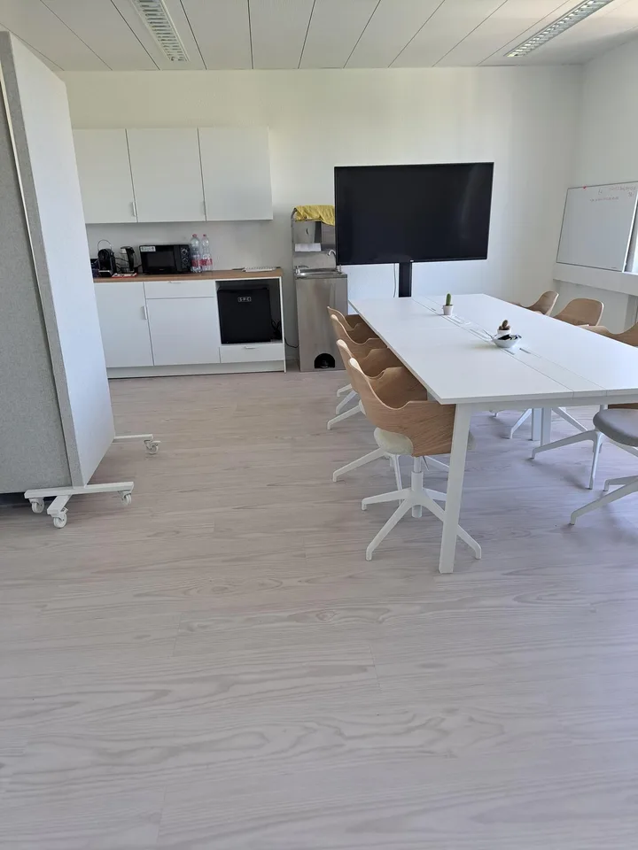 helle Büroflächen  an der Erlenstrasse 4, 6343 Rotkreuz