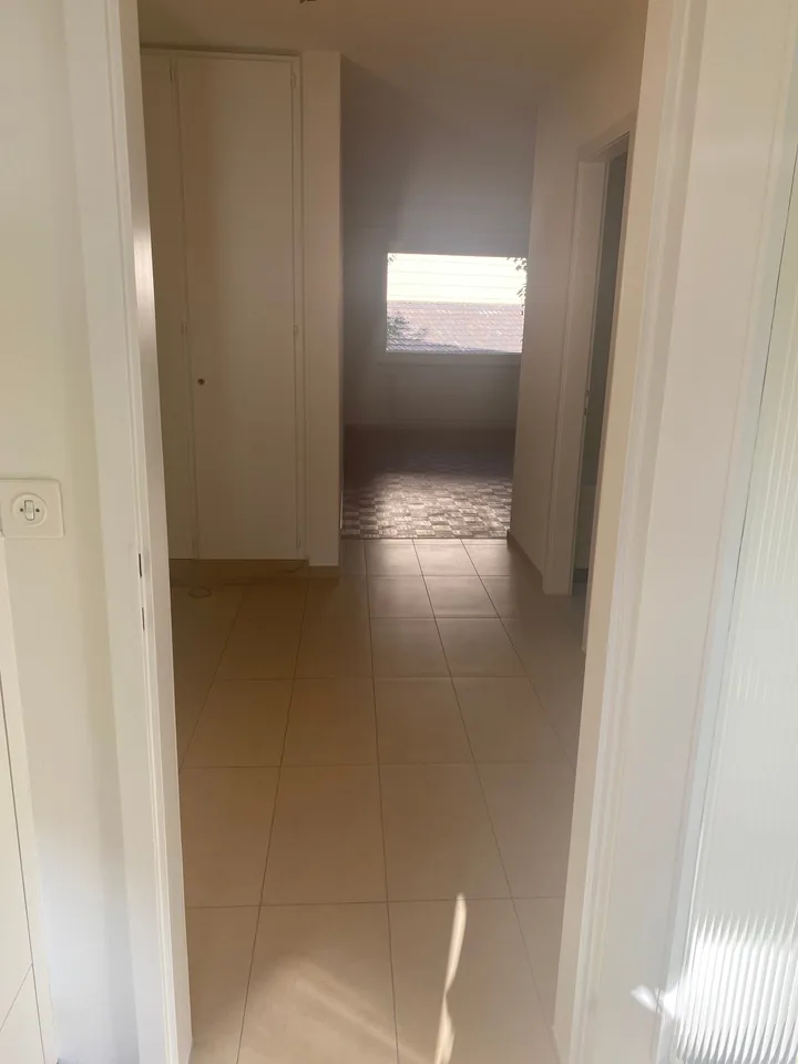 Appartement 3 pièces avec balcon à Bienne - disponible à partir de septembre 2026