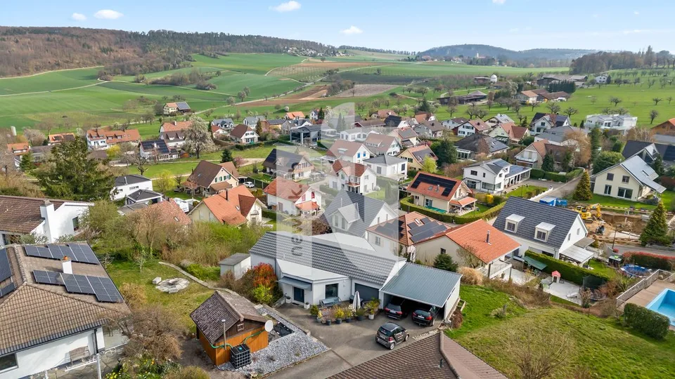 Reserviert: Freistehendes Einfamilienhaus mit Weitsicht, grossem Ga...