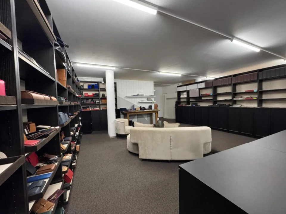 Magazzino 1.5 stanze 156.35 m2 a Puidoux-Gare