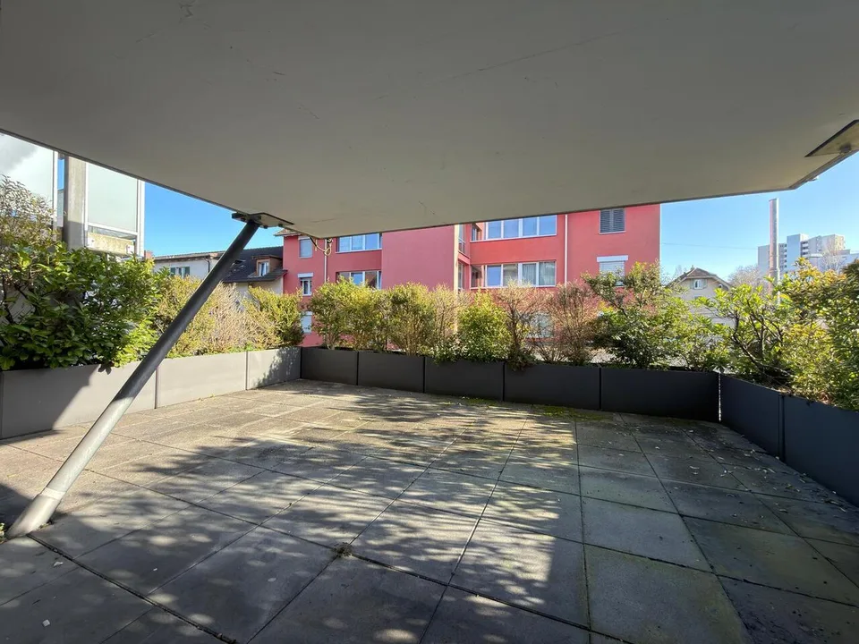 Wohnung mit 4.5 Zimmern und Terrasse
