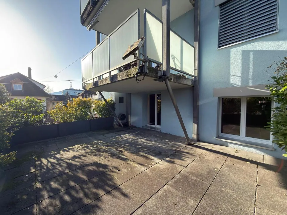 Wohnung mit 4.5 Zimmern und Terrasse