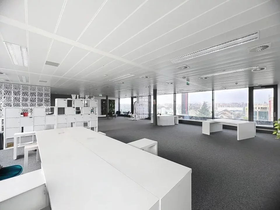 Magnifico spazio di lavoro di 570 m² nel cuore di Lignon