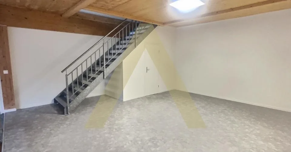 Dépôt 3 pièces