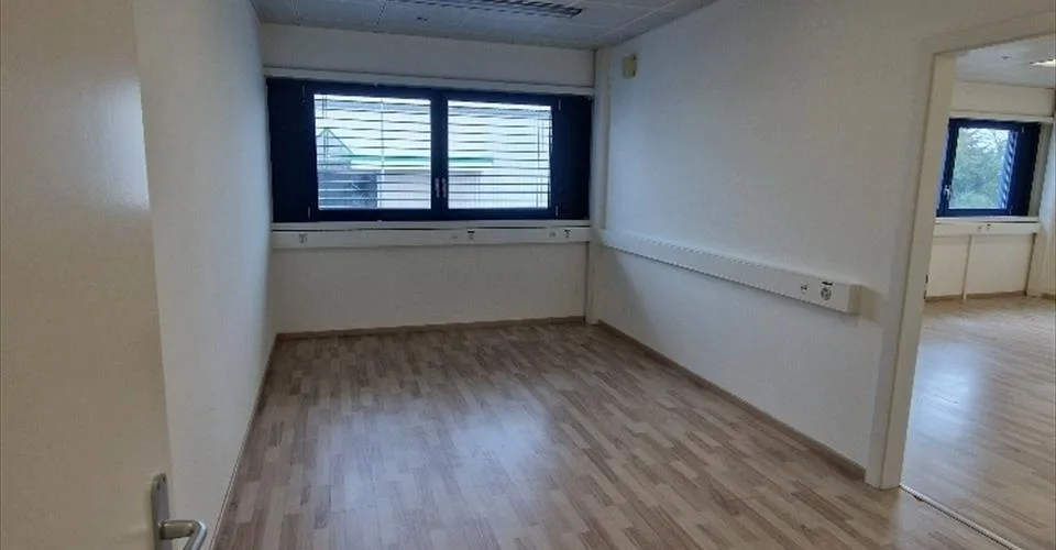 Office 7 rooms