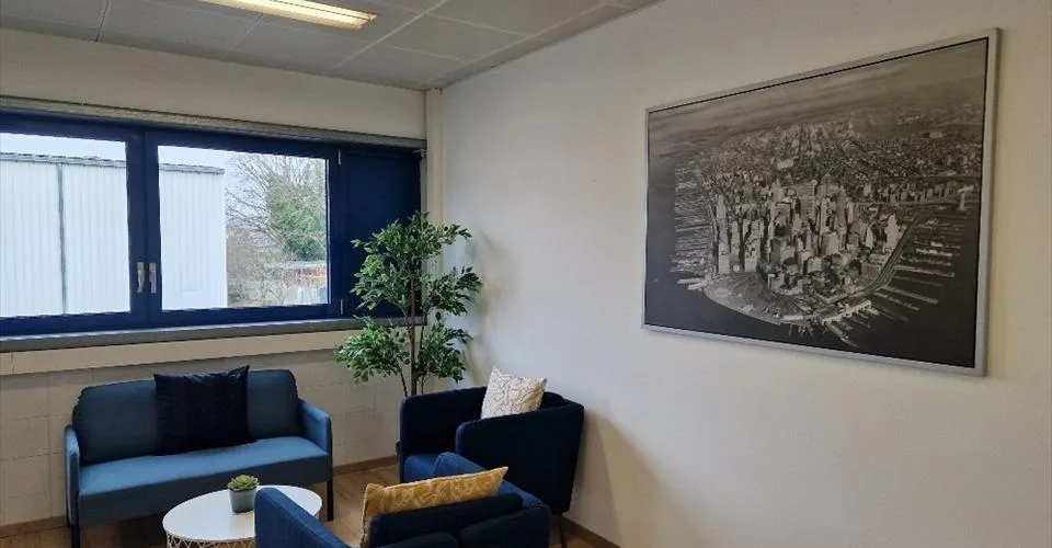 Bureau 7 pièces