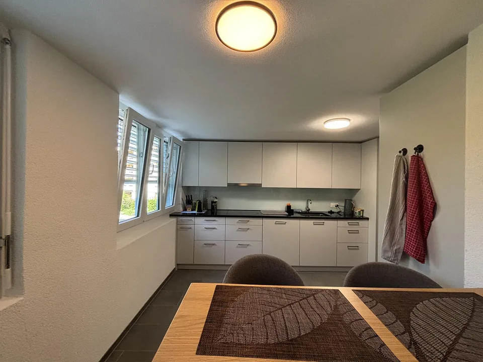 Appartement lumineux et rénové de 4,5 pièces au 1er étage