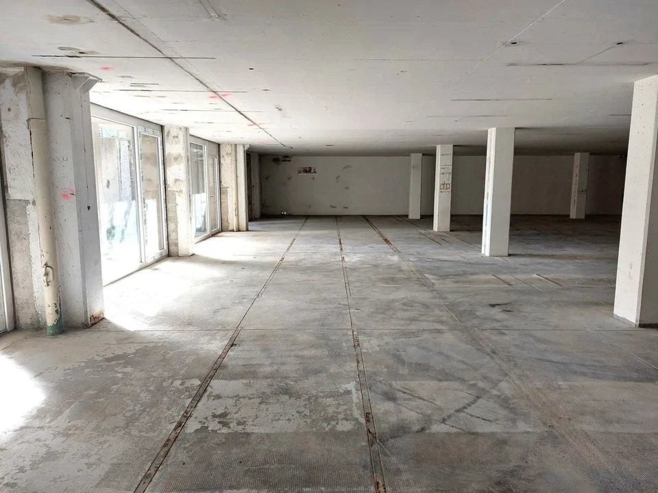 Atelier/Büro 150 m2 auf Mass – Nähe Annehmlichkeiten und Transport