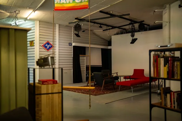Office – photo 6 of 13