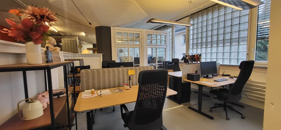 Office – photo 6 of 13