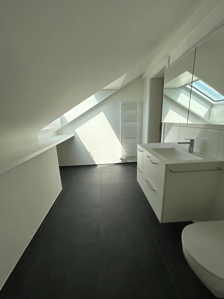 Frisch sanierte 4.5 - Maisonettewohnung mit Terrasse