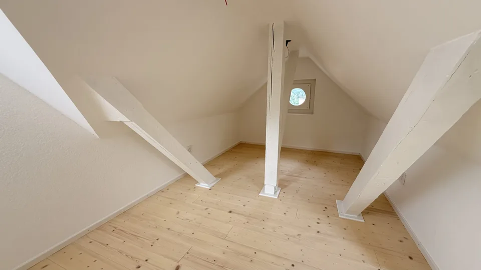 Zu vermieten 5,5-Zimmer-Maisonette-Wohnung in Delémont – Foto 11 von 12
