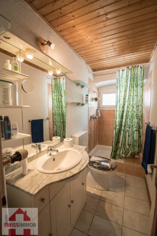 2,5 Zimmer in einem alten Haus in Vétroz