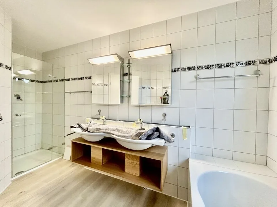 Moderne 5.5-Zimmer-Maisonette-Wohnung in ruhiger Lage in Möhlin