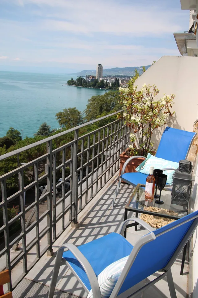 Appartement meublé en bord de lac avec des vues spectaculaires