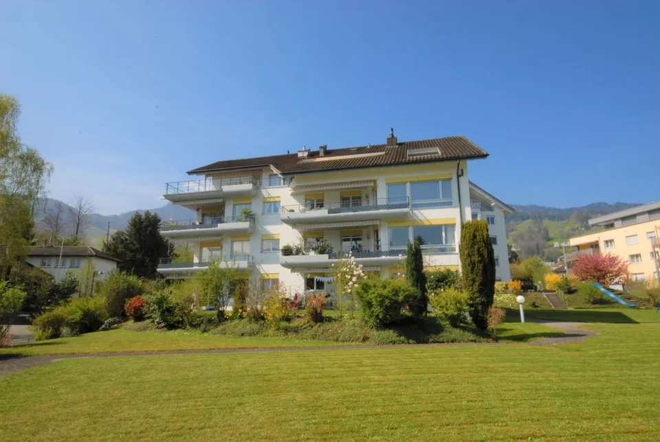 Einstellhallenparkplatz in Hergiswil