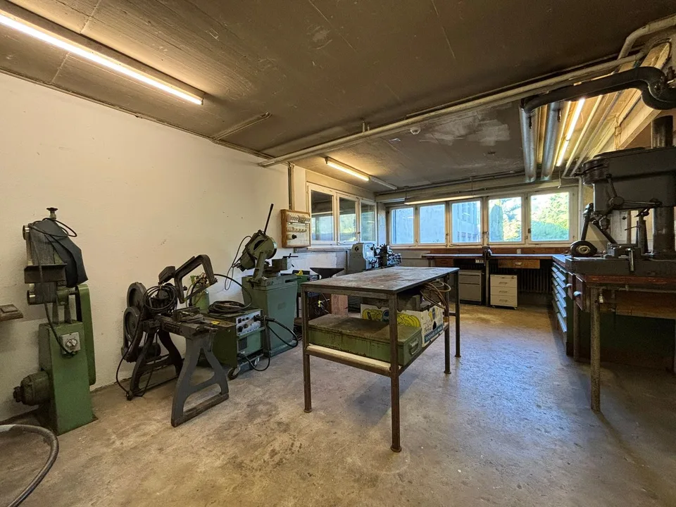 Officina – foto 6 di 7