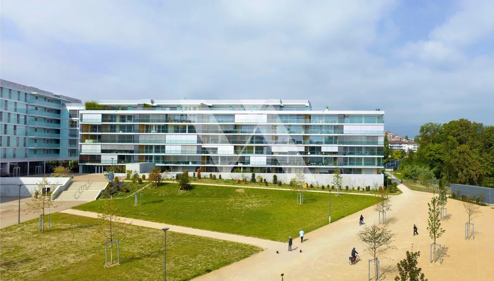 A louer - Appartement de 4.5 pièces avec loggia et jardin d'hiver à Nyon