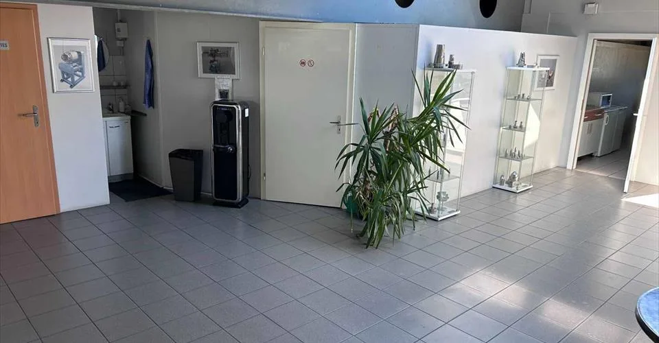 À LOUER | SURFACES ADMINISTRATIVES MODULABLES DE 30 À 300 M² – Foto 6 von 11