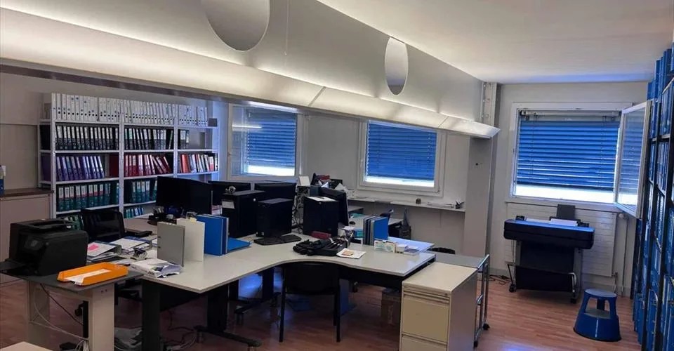 À LOUER | SURFACES ADMINISTRATIVES MODULABLES DE 30 À 300 M² – Foto 10 von 11