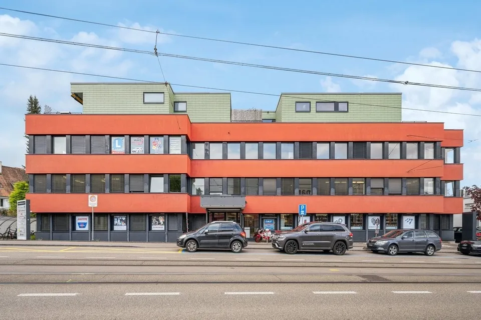 Heller Büroraum an zentraler Lage in Birsfelden