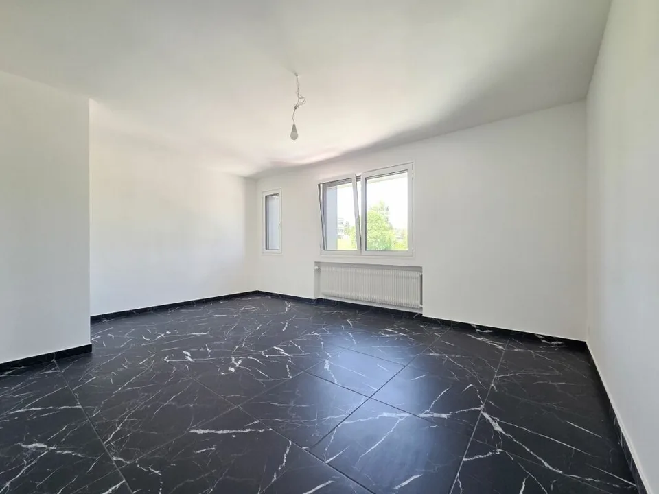Appartamento di 4,5 locali completamente ristrutturato