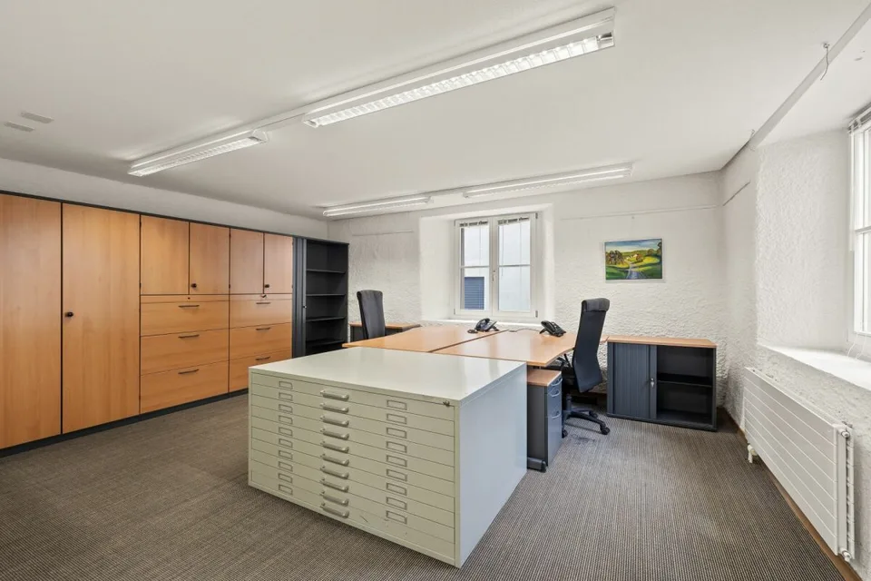 Spazio ufficio elegante in edificio storico - pronto per essere occupato