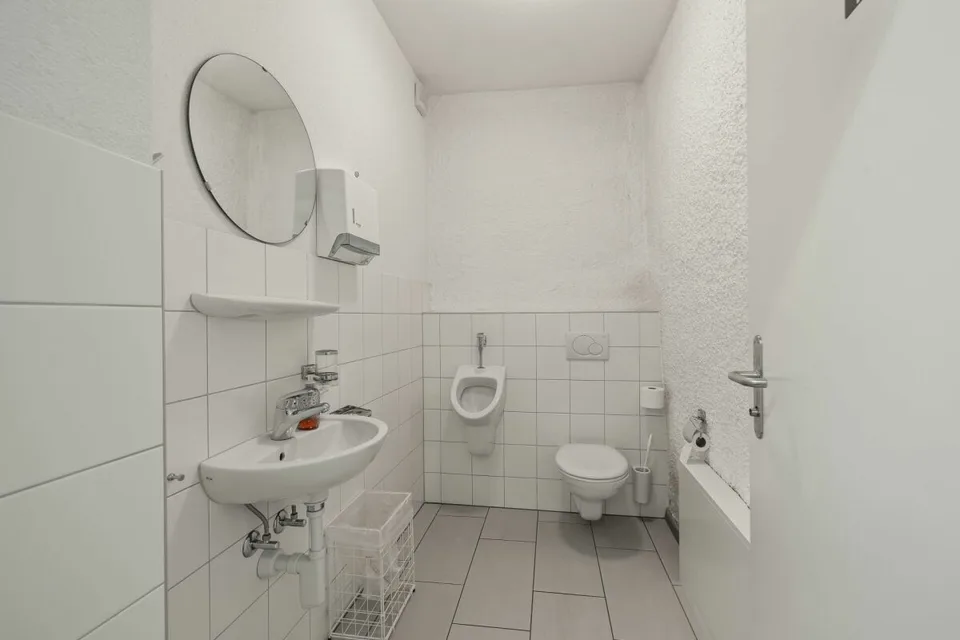 Spazio ufficio elegante in edificio storico - pronto per essere occupato