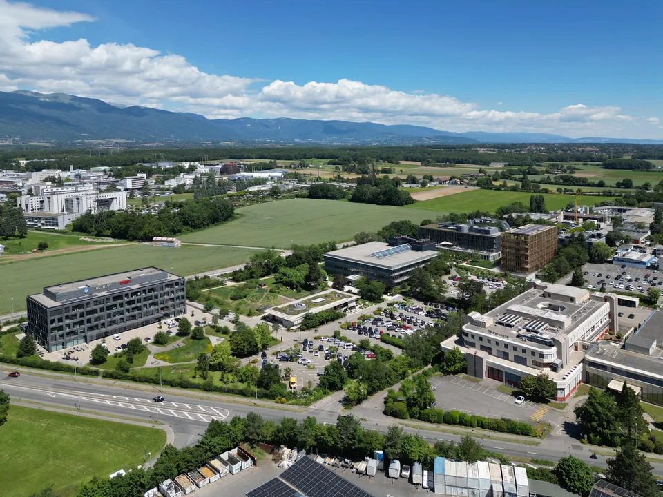 Neubau - Flächen ab 700m2 zu vermieten - Campus the Hive