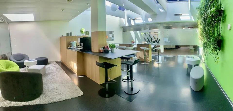 Büro von 278 m2 sehr guter Standard / günstige Miete