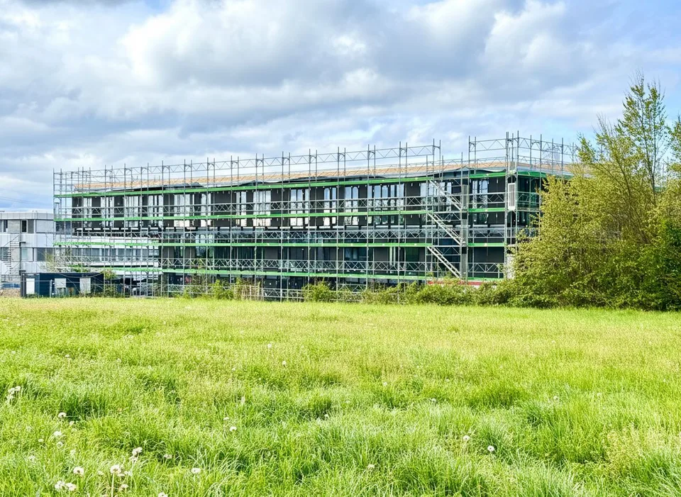 Verkaufsfläche in der Endphase des Baus in der Industriezone Saint-Prex