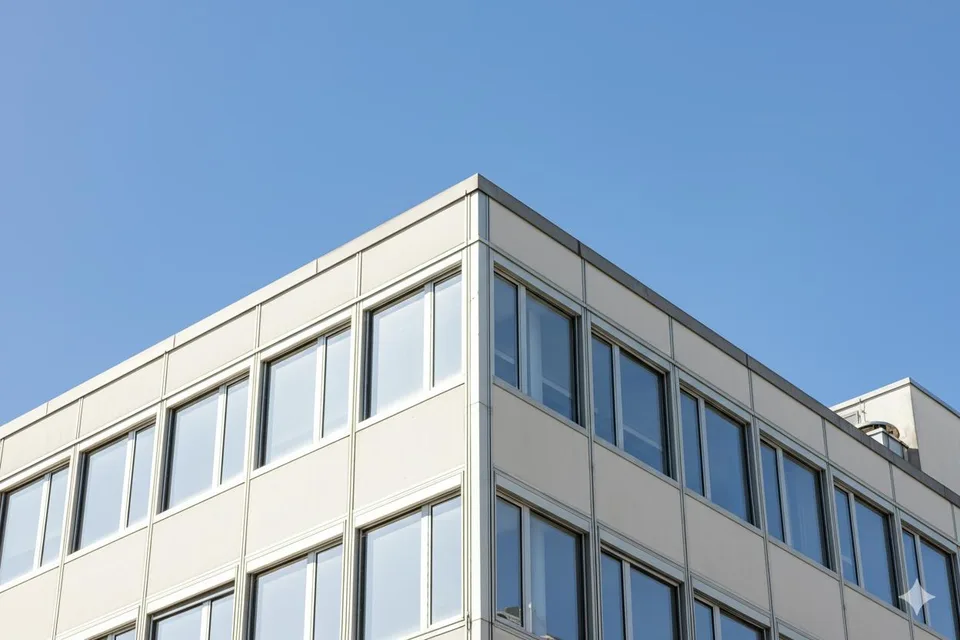 Uffici ristrutturati a partire da 150 m² a Cadolles