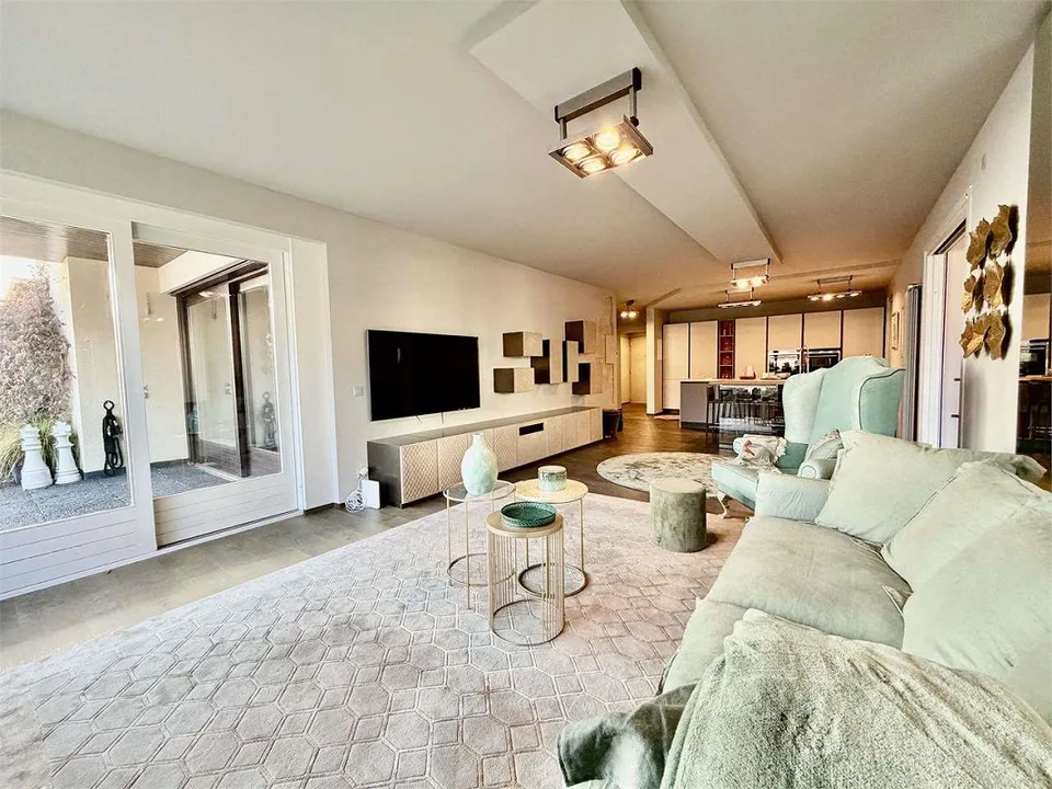 Wohnung 3.5 Zimmer mit Seeblick zur Miete in Porza (Lugano)