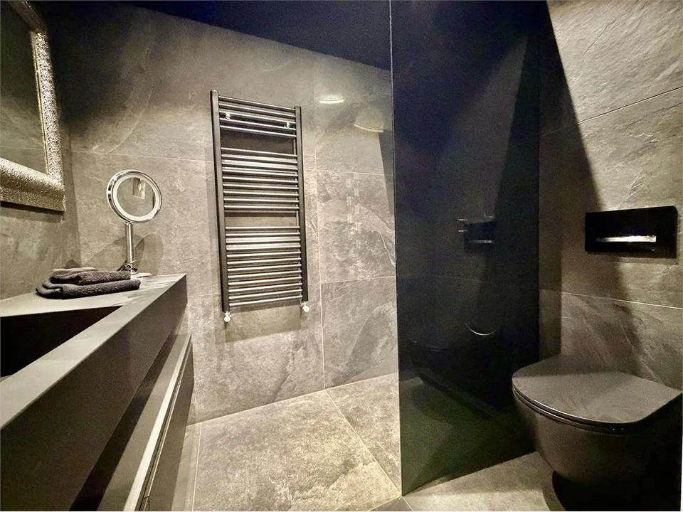 3,5-Zimmer-Wohnung mit Seeblick zur Miete in Porza (Lugano)