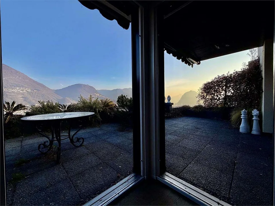 3,5-Zimmer-Wohnung mit Seeblick zur Miete in Porza (Lugano)