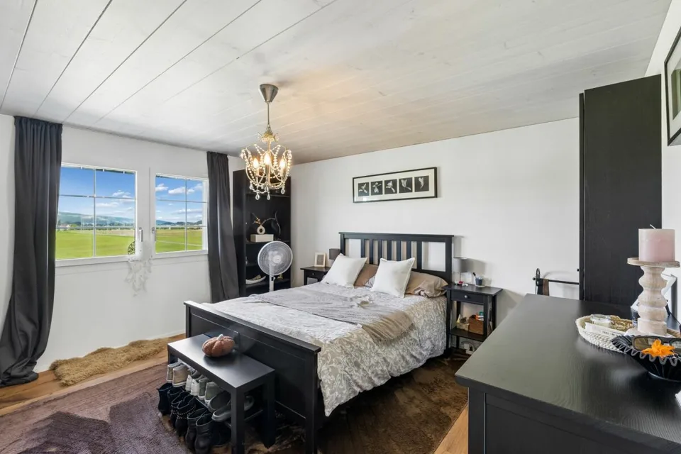 Living with History - Breathtaking 5.5 Room House Part with Large Garden