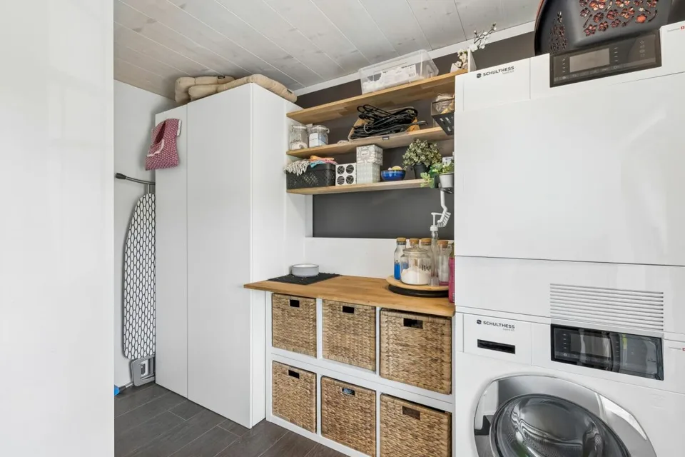 Living with History - Breathtaking 5.5 Room House Part with Large Garden