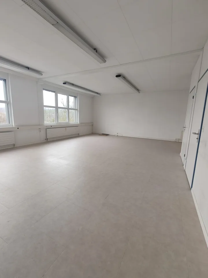 Attraktive Bürofläche mit flexibler Raumaufteilung – Foto 10 von 13