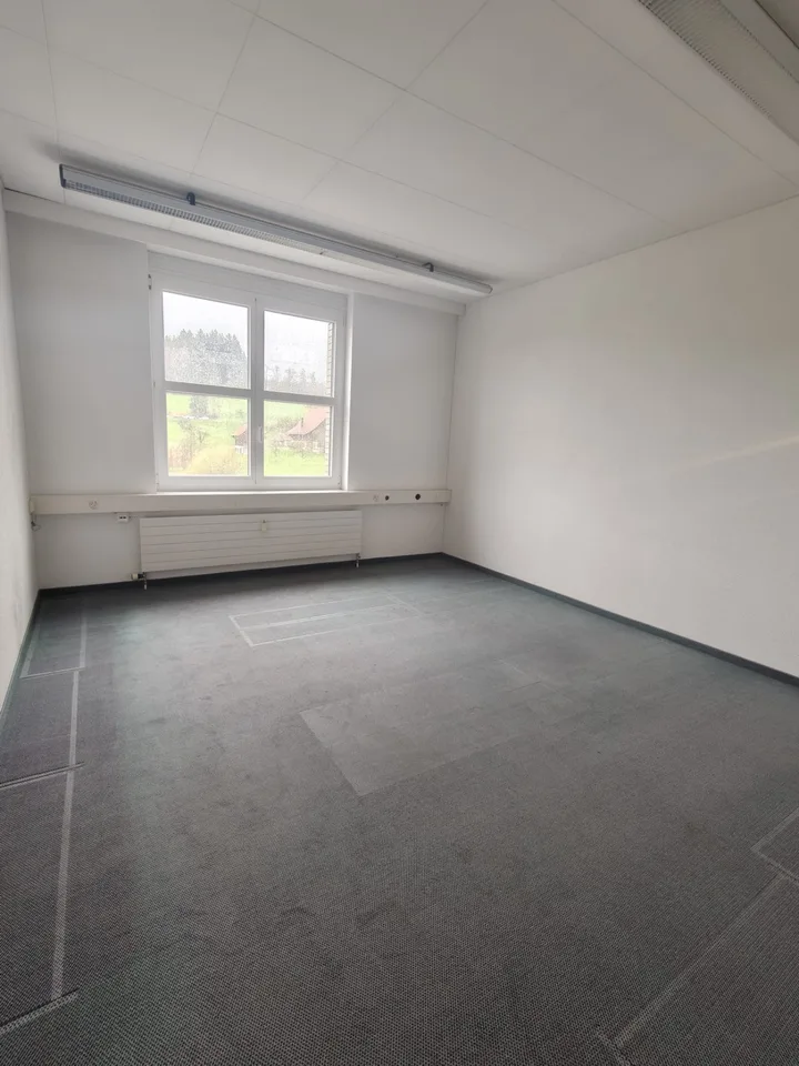 Attraktive Bürofläche mit flexibler Raumaufteilung – Foto 7 von 13