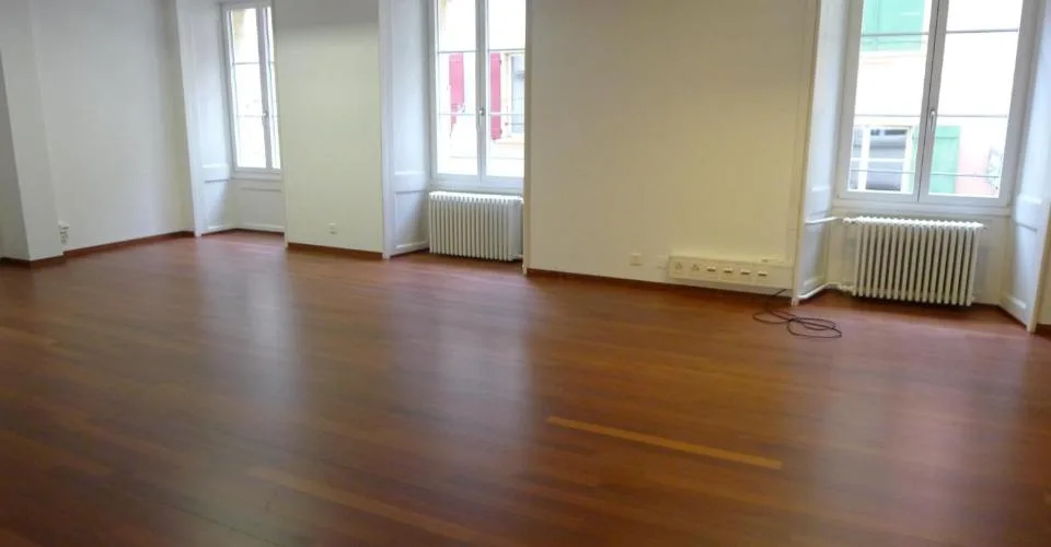 Büro 5 Zimmer