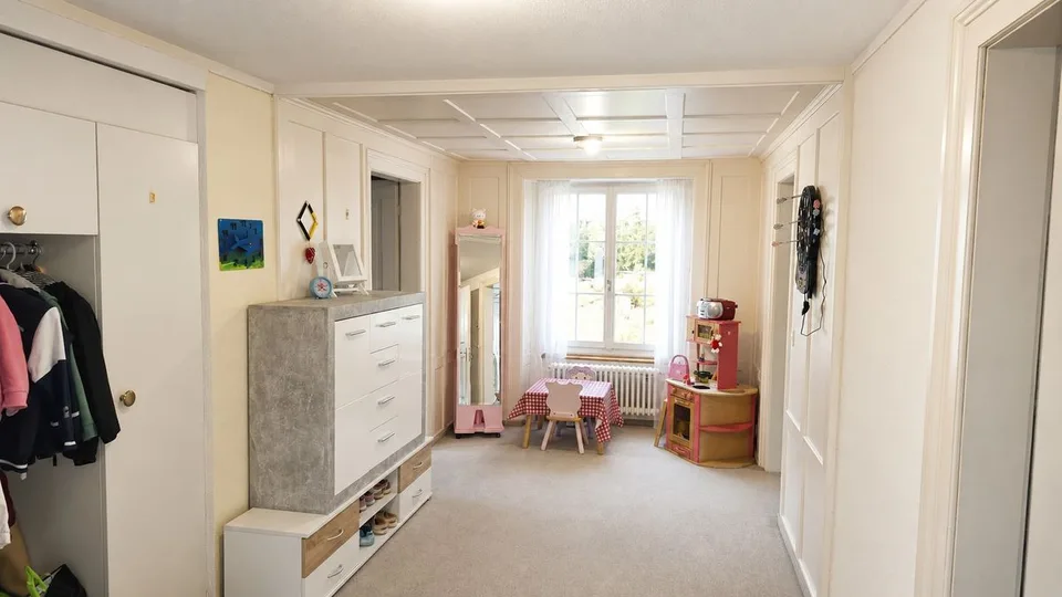 Vielseitiges Wohnhaus zur Miete in Linthal