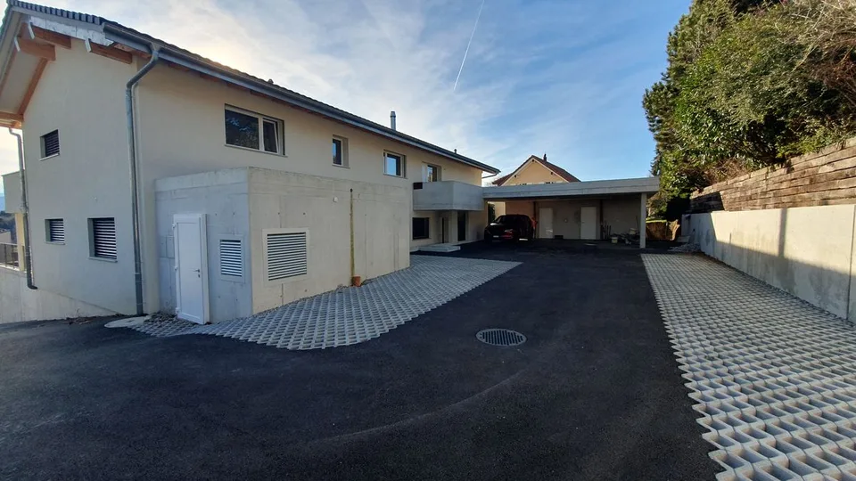 Appartamento 3.5 locali con terrazza a Neyruz