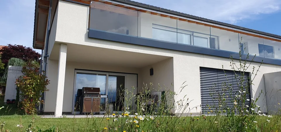 Appartement 3.5 pces avec terrasse à Neyruz