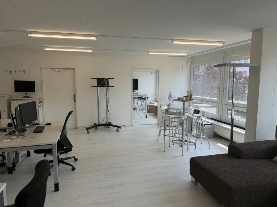 Rautistrasse 12: Bureau aménagé dans un emplacement attrayant