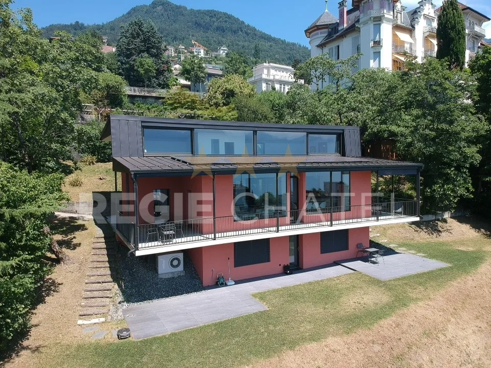 Auf den Höhen von Montreux, prächtige Villa mit Seeblick