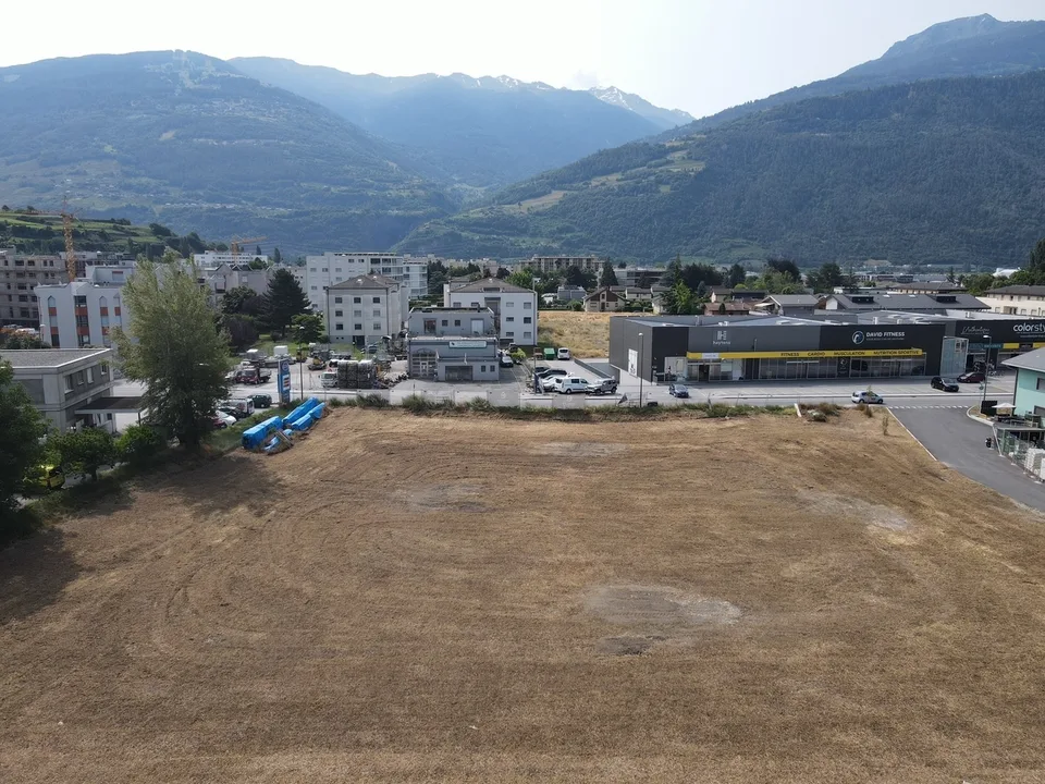 Commerce 111.69 m2 in Conthey