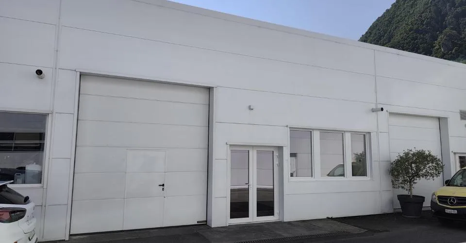 Industrie 4 pièces