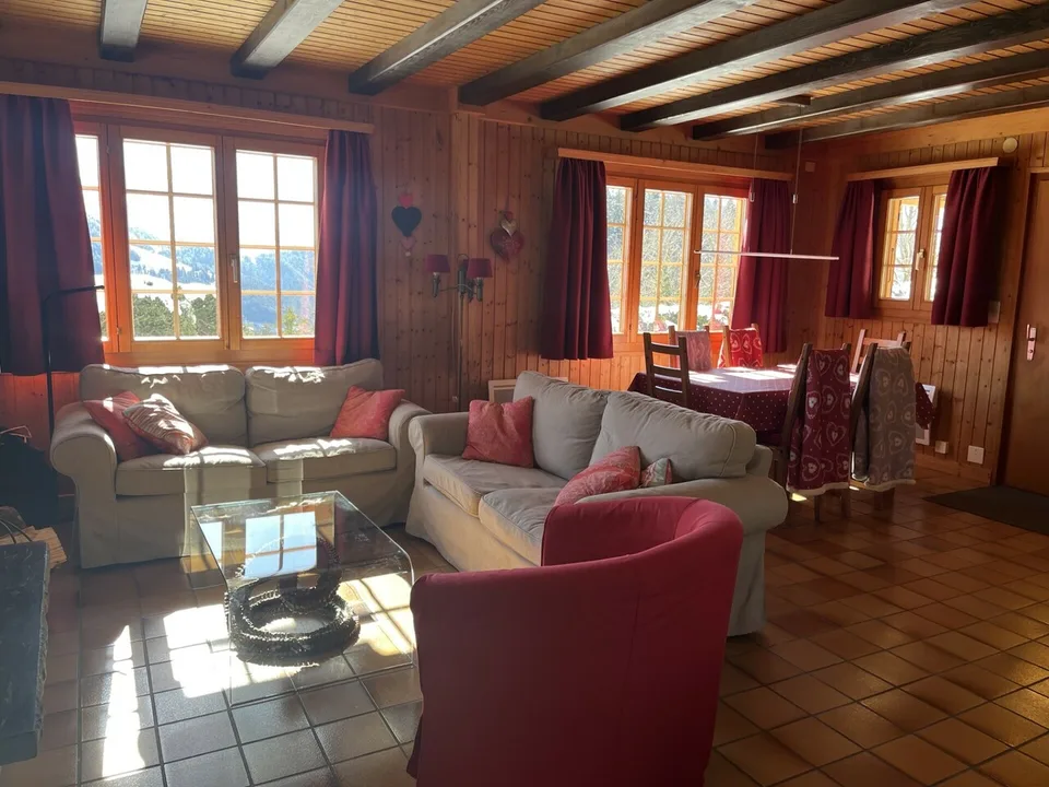 Superbe chalet meublé à louer saison estivale et hivernale