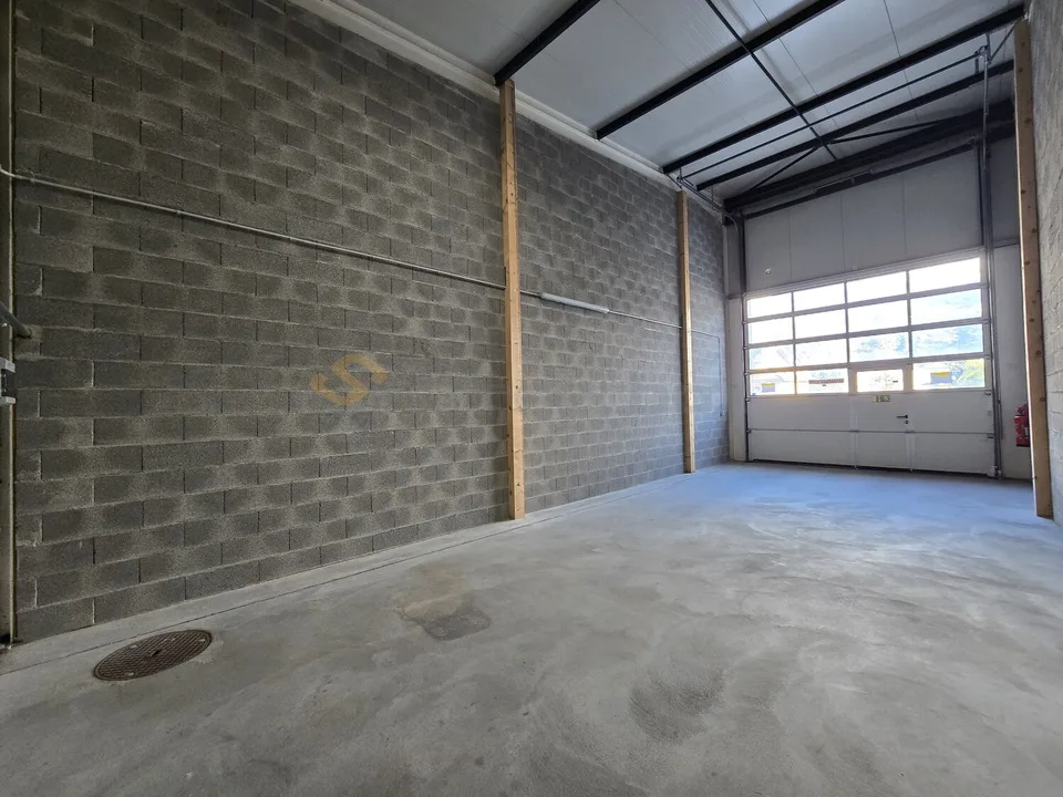 Streetbox de 60m² à louer - Box n°6 - 1er loyer offert