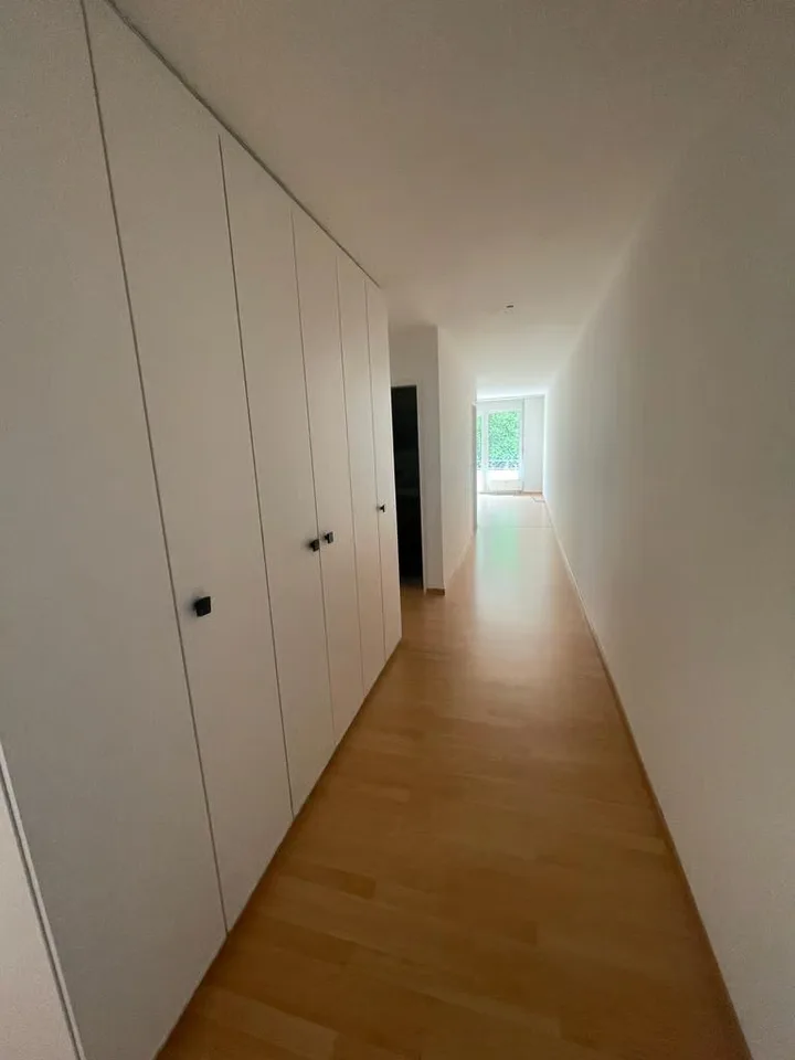 Grosszügige 5.5-Zimmerwohnung in Ipsach / Spacieux appartement de 5,5 pièces à Ipsach – Foto 10 von 12